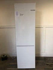 BOSCH FRIDGE FREEZER: LOCATION - BOOTH(COLLECTION OR OPTIONAL DELIVERY AVAILABLE)