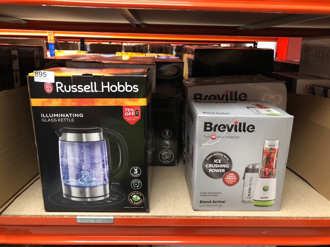 QUANTITY OF KITCHEN & APPLIANCES ITEMS TO INCLUDE RUSSELL HOBBS ILLUMINATING 1.7L ELECTRIC CORDLESS GLASS KETTLE WITH BLACK/BRUSHED STAINLESS STEEL ACCENTS (FAST BOIL 3KW, WASHABLE ANTI-SCALE FILTER,