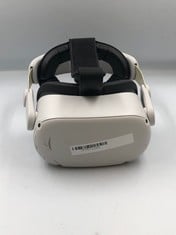 OCULUS QUEST 2 VR HEADSET: MODEL NO KW49CM (SMASHED / SALVAGE / SPARES) [JPTE71344]: LOCATION - D