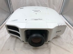 EPSON H749B EB-G7900U PROJECTOR (RRP - £3210).:: LOCATION - F