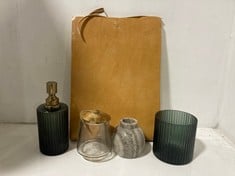 5 X ASSORTED NKUKU ITEMS TO INCLUDE VALESKA RECYCLED GLASS SOAP DISPENSER GREY SMOKE - ONE SIZE VB0401