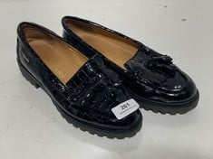 RUSSELL & BROMLEY TASSEL LOAFERS BLACK CROC SIZE 38