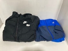 2 X ASSORTED CLOTHING ITEMS TO INCLUDE MONTIREX VECTOR WINDRUNNER MIDNIGHT NAVY - SIZE XL