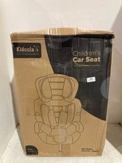 KIDOOLA CAR SEAT IN GREY AND BLACK