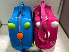 2 X ASSORTED TRUNKIS TO INCLUDE HELLO KITTY TRUNKI IN PINK