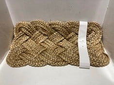 6 X PLAITED JUTE DOORMAT 450X750MM - ITEM NO. 764059 - RRP £34.95