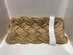 6 X PLAITED JUTE DOORMAT 450X750MM - ITEM NO. 764059 - RRP £34.95