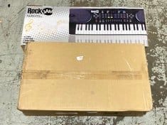 2 X ASSORTED ITEMS TO INCLUDE ROLAND PIANO BENCH - RPB-300RW