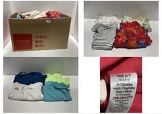 BOX OF ASSORTED CHILDRENS CLOTHES TO INCLUDE TRESPASS COAT IN BLUE AGE 2-3 YEARS