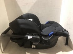 BABY CARRIER CARSEAT IN BLACK