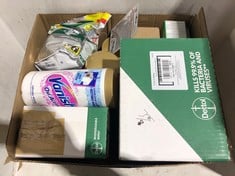 BOX OF ASSORTED ITEMS TO INCLUDE VANISH STAIN REMOVER