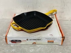 LE CREUSET ENAMELLED CAST IRON 26CM SIGNATURE SKILLET GRILL