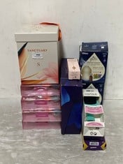 11 X ASSORTED BEAUTY PRODUCT ITEMS TO INCLUDE SANCTUARY SPA SIGNATURE PAMPER HAMPER BOX SET