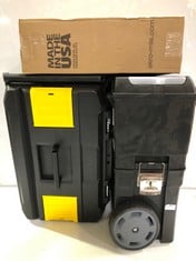 3 X ASSORTED ITEMS TO INCLUDE STANLEY MOBILE WORK CENTER WITH METAL LATCHES 55.1L