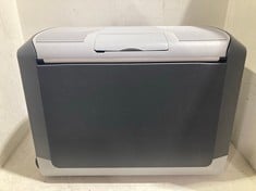 40L MAINS & 12/24V ELECTRIC COOLBOX - RRP £105