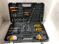 92 PIECE GARAGE TOOL KIT