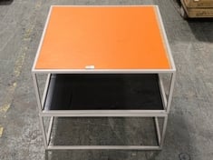 2 X COFFEE TABLE (1 X ORANGE / 1 X BLACK)