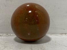 32 X STONE THE CROWS LARGE SPHERE - DIA 10CM - TOTAL RRP £160