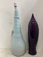 7 X ASSORTED LAMP BASES / SHADES TO INCLUDE 1 X LARGE TEAR DROP LAMP BASE IN PASTEL MINT - ITEM CODE. 677071