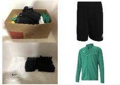 20X ASSORTED BRANDED CLOTHING TO INCLUDE SAFER LIFE TEAMRISE TRAINING POLY JACKET,( GRÜN (PEPPER GREEN-PUMA WHITE) L, ADIDAS MEN'S ENTRADA 22 TRAINING SHORTS, BLACK, M.