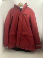 RED HELLY HANSEN COAT SIZE 2XL.