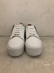 MODA ABBIY CHUNKY SOLE SIDE ZIP TRAINERS WHITE LEATHER SIZE 39