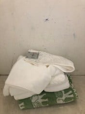 4 X ASSORTED JOHN LEWIS TOWELS/BATHROOM MAT TO INCLUDE DEEP PILE PEDESTAL MAT 50X55CM WHITE