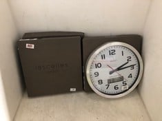 4 X ASSORTED WALL CLOCKS TO INCLUDE LASCELLES LONDON PUB/CLOCKMAKER NATURAL