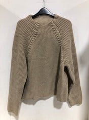 BARBOUR CREW NECK KNIT JUMPER NATURAL SIZE 12