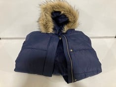 2 X JOHN LEWIS KIDS HOODED PUFFER COATS, 1 X NAVY SIZE 11YRS, 1 X NAVY WITH FAUX FUR TRIM HOOD SIZE 12YRS