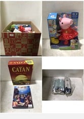 BOX OF ASSORTED HOUSEHOLD ITEMS TO INCLUDE PEPPA PIG PEPPA'S MUDDLE PUDDLES PARTY PLAY TOY