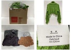 15 X WOMEN'S ASSORTED CLOTHING IN SIZE S TO INCLUDE CROPPED TEXTURED COWL SWEATER IN COLOUR GREEN- SIZE S (RRP-£46)