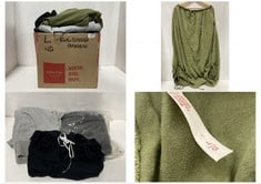 20 X WOMEN'S ASSORTED CLOTHING IN SIZE L TO INCLUDE CLEAN SLATE CROPPED SHAPEWEAR TOP IN COLOUR BLACK- SIZE L-XL (RRP-£580)