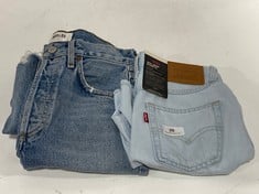 AGOLDE RILEY HIGH RISE STRAIGHT CROP JEANS STONEWASH SIZE 24 TO INCLUDE LEVIS '80S MOM SHORTS LIGHT BLUE SIZE 24