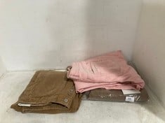 3 X ASSORTED ADULT CLOTHING ITEMS TO INCLUDE OSAKA CORD MID RISE BARREL TROUSERS IN TAUPE - SIZE 31 - TOTAL RRP £356