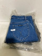 3 X ASSORTED ADULT CLOTHING ITEMS TO INCLUDE DUSTERS HIGH RISE SLIM NEW YORK BLUE DENIM - SIZE 26 - TOTAL RRP £354