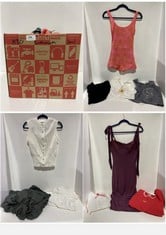 20 X ASSORTED ADULT CLOTHING ITEMS TO INCLUDE LACE TANK TOP IN GREY - SIZE 8