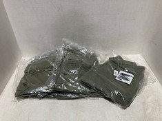 4 X ASSORTED ADULT CLOTHING ITEMS TO INCLUDE BILLIE CHINO SHORTS ARMY GREEN - SIZE 8 - TOTAL RRP £272