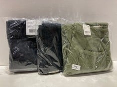 3 X ASSORTED ADULT CLOTHING ITEMS TO INCLUDE OSAKA CORD MID RISE BARREL JEANS OLIVE - SIZE 27 - TOTAL RRP £354