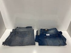 2 X ASSORTED ADULT CLOTHING ITEMS TO INCLUDE STEVIE STRAIGHT LEG JEAN DARK BLUE - SIZE 29 - TOTAL RRP £255