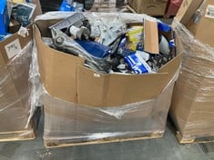 PALLET OF ASSORTED ITEMS TO INCLUDE ANSCHLER AIR SPRING SHOCK ABSORBER REAR MERC - MODEL NO. 626223319 TO INCLUDE BILSTEIN SHOCK ABSORBER - MODEL NO. 22-238276 (ZONE 2) (KERBSIDE PALLET DELIVERY)