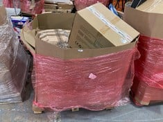 PALLET OF ASSORTED ITEMS TO INCLUDE CETOMO PLASTIC STORAGE BOX TO INCLUDE EMKE BATHROOM MIRROR 450 X 600 X 115MM (ZONE 3) (KERBSIDE PALLET DELIVERY)