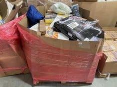 PALLET OF ASSORTED ITEMS TO INCLUDE RUSSELL HOBBS 15'' WHITE PEDESTAL FAN TO INCLUDE ZANUSSI 16'' PEDESTAL FAN (ZONE 3) (KERBSIDE PALLET DELIVERY)