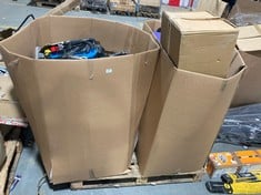 PALLET OF ASSORTED ITEMS TO INCLUDE KEPLIN A FRAME GUITAR STAND TO INCLUDE SMART FITNESS HULA HOOP (ZONE 3) (KERBSIDE PALLET DELIVERY)