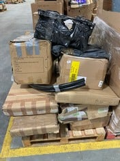 PALLET OF ASSORTED ITEMS TO INCLUDE DAHLIA HIGH BAR TABLE AND STOOLS SET IN GREY - ITEM NO. VJKT6 TO INCLUDE PANAMA COFFEE TABLE IN DARK OAK (ZONE 3) (KERBSIDE PALLET DELIVERY)