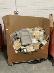 PALLET OF ASSORTED ITEMS TO INCLUDE QTY OF 12 X 10'' BLACK PHOTO FRAME TO INCLUDE MIADY HANDHELD FAN - MODEL NO. MI-PF04 (ZONE 4) (KERBSIDE PALLET DELIVERY)