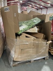 PALLET OF ASSORTED ITEMS TO INCLUDE MIRROR IN CONCRETE TO INCLUDE HOSTA LEAF TRELLIS (ZONE 4) (KERBSIDE PALLET DELIVERY)