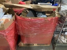 PALLET OF ASSORTED ITEMS TO INCLUDE VOUNOT FIREPLACE FENCE TO INCLUDE LARGE STORAGE BASKET IN DARK BROWN (ZONE 4) (KERBSIDE PALLET DELIVERY)