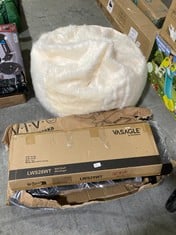 3 X ASSORTED ITEMS TO INCLUDE FAUX FUR LARGE BEAN BAG IN CREAM (ZONE 1)