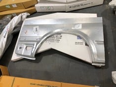 FORD TRANSIT REAR LOWER WING - LEFT HAND SIDE '2000 - 2012' TO INCLUDE TOYOTA AURIS CAR HATCHBACK REPLACEMENT BONNET / HOOD '2007 - 2010' (TY-20157AV) - TOTAL LOT RRP £160.31